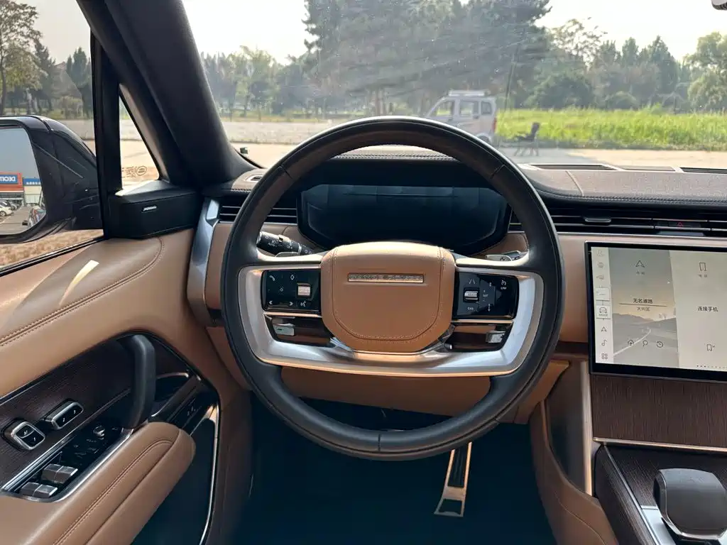 Land Rover Range Rover — миниатюра 23