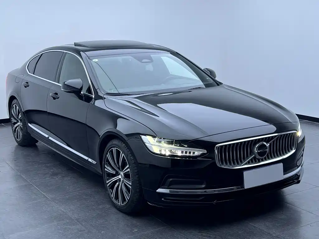 Volvo S90 2024 B5 Luxury