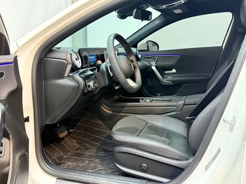 Mercedes-Benz A-Class — миниатюра 10