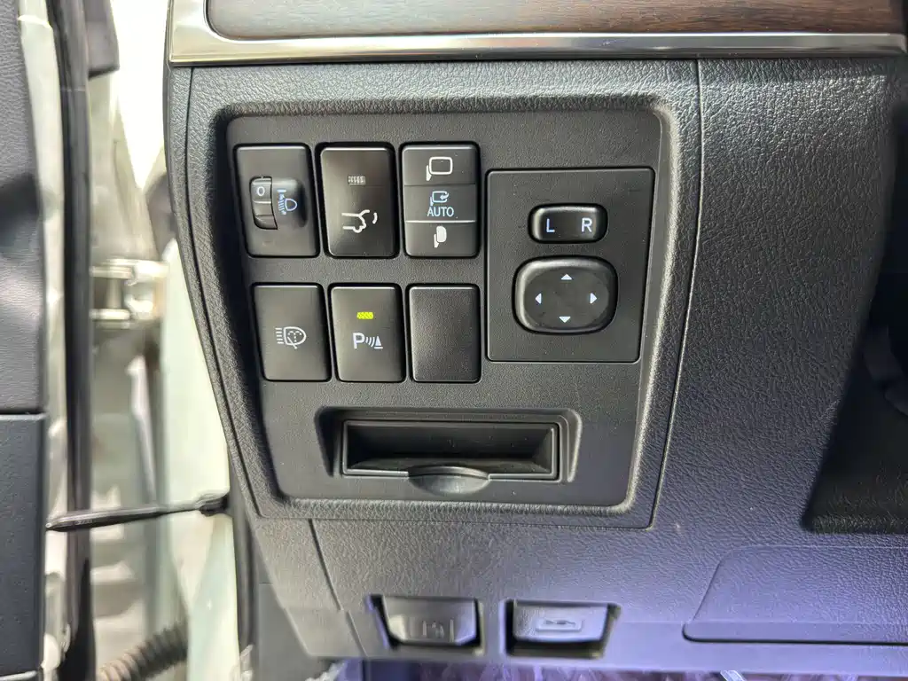 Toyota Land Cruiser — миниатюра 14