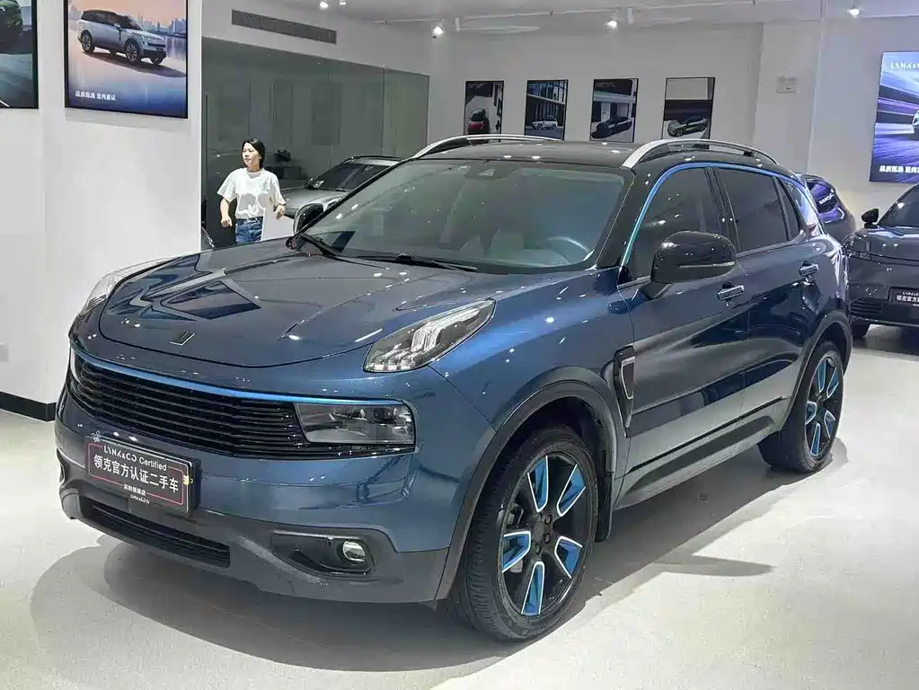 Lynk & Co 01 2017 2.0T Pro