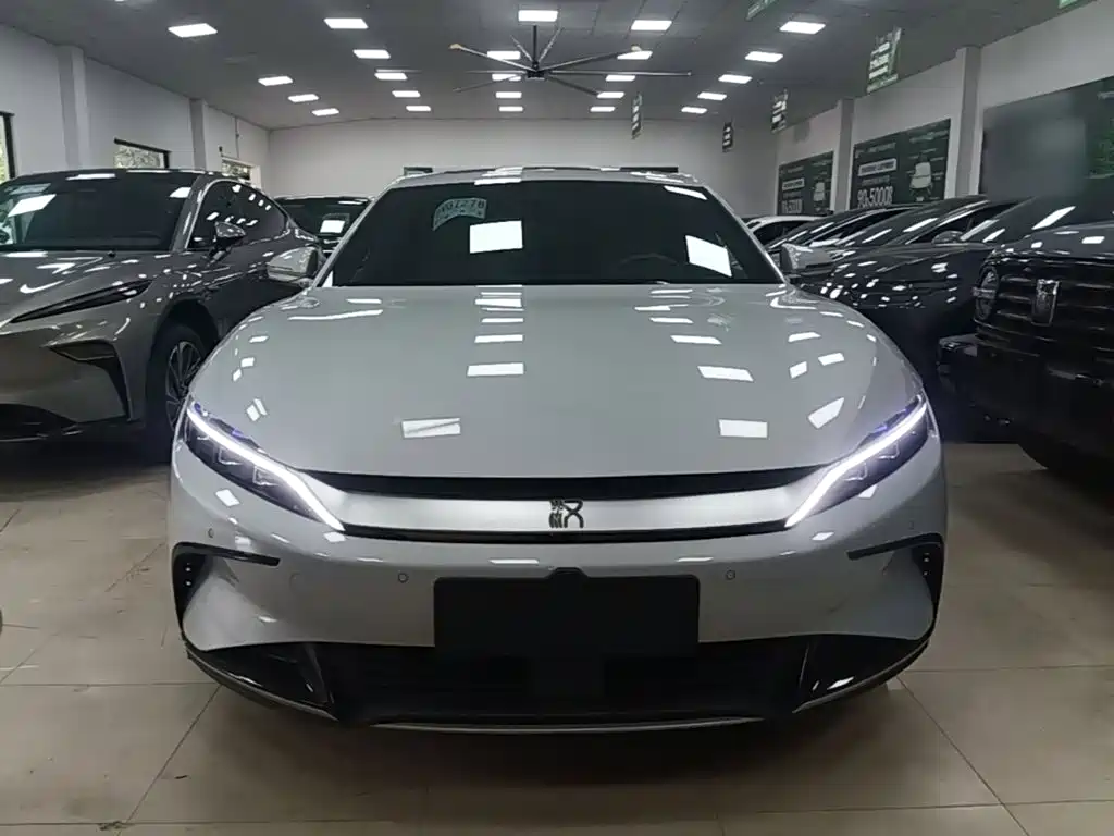 BYD Han — миниатюра 3