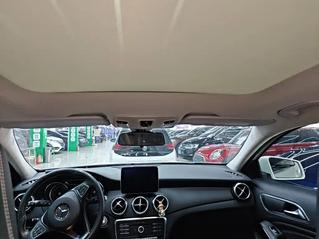 Mercedes-Benz GLA — миниатюра 18