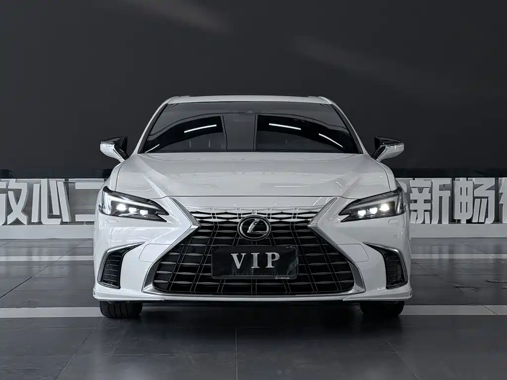 Lexus ES — миниатюра 2
