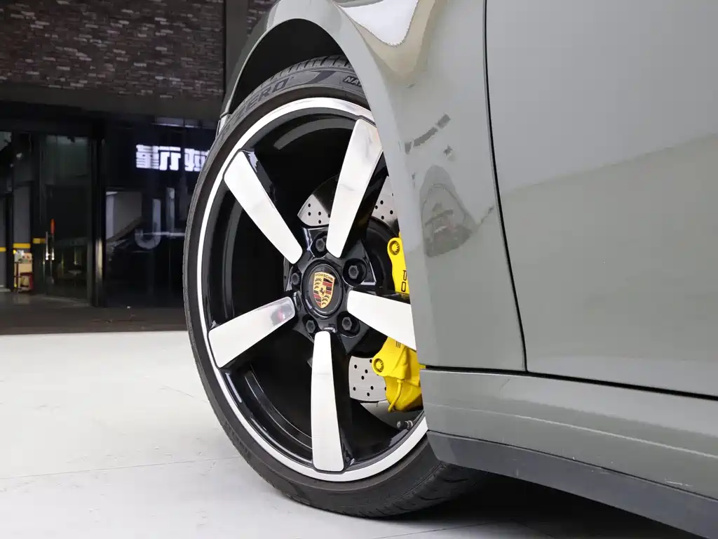 Porsche 911 — миниатюра 12