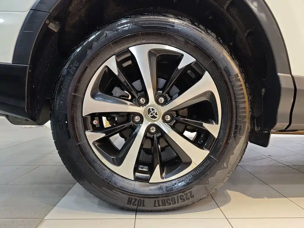 Toyota RAV4 — фотографии объявления, Фото 29
