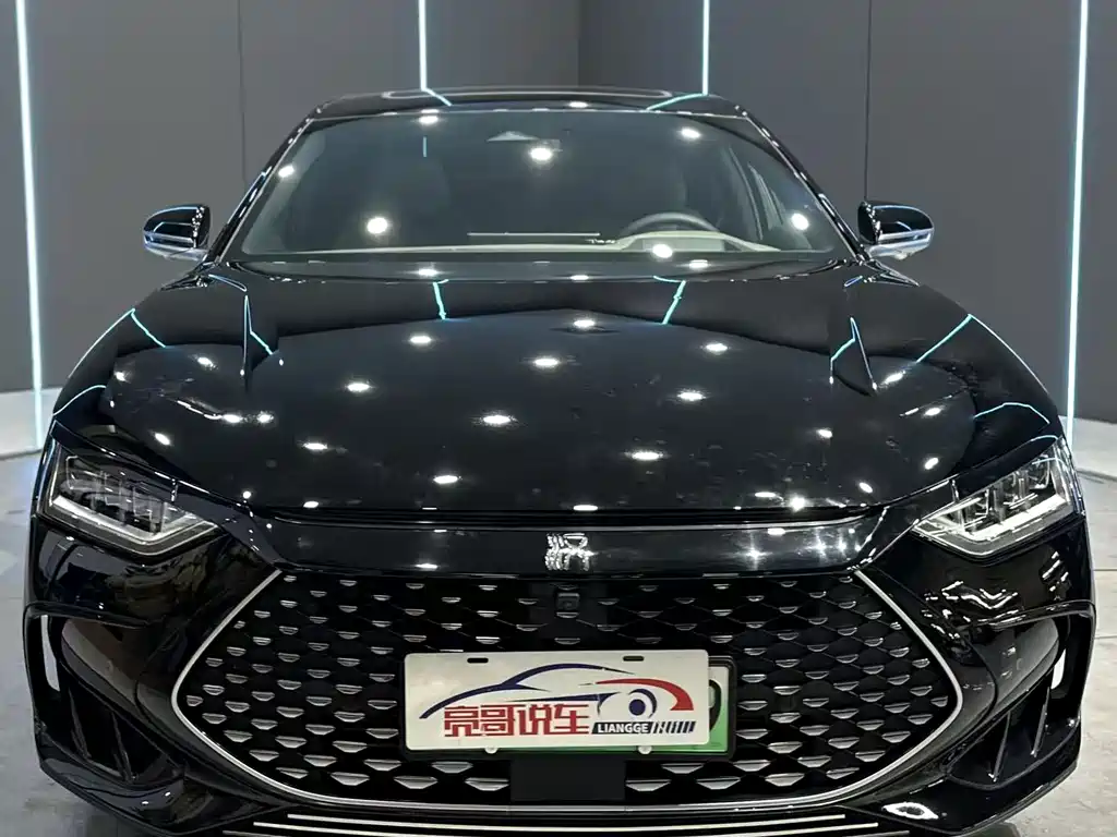 BYD Han — миниатюра 2