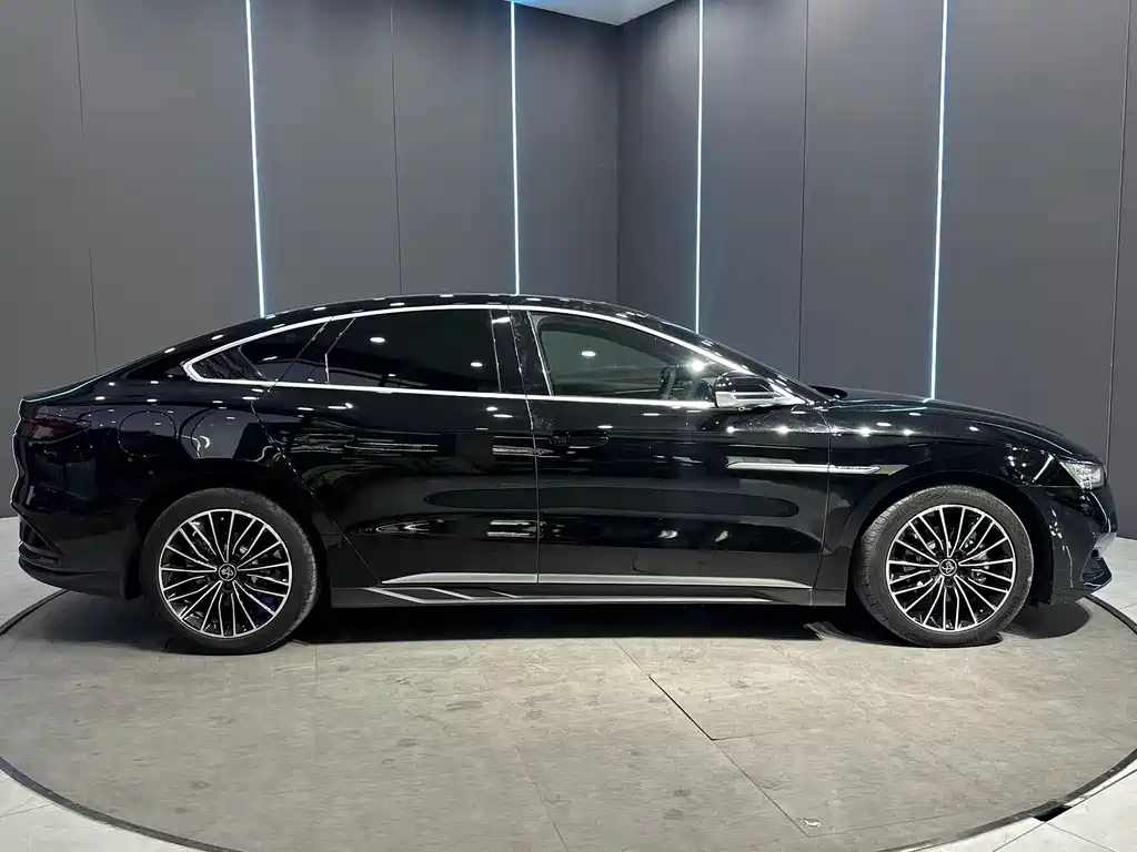 BYD Han — миниатюра 5