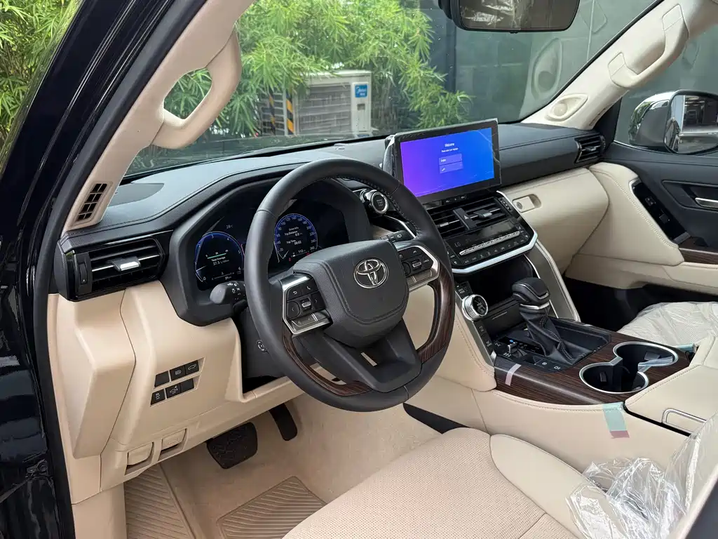 Toyota Land Cruiser — миниатюра 5
