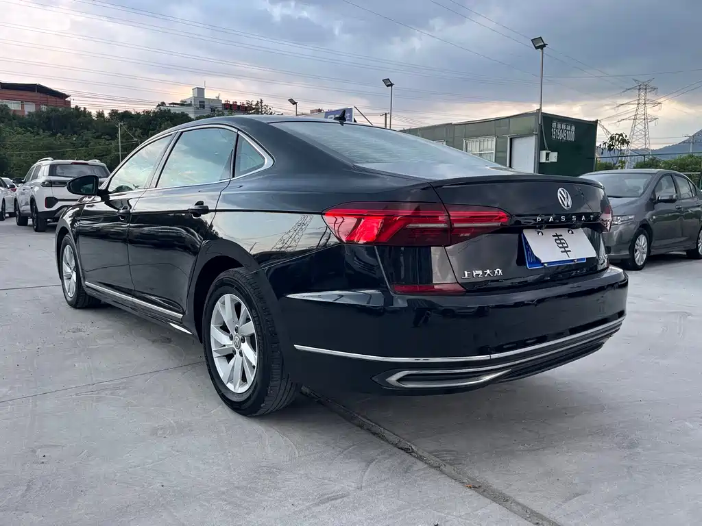 Volkswagen Passat — миниатюра 7