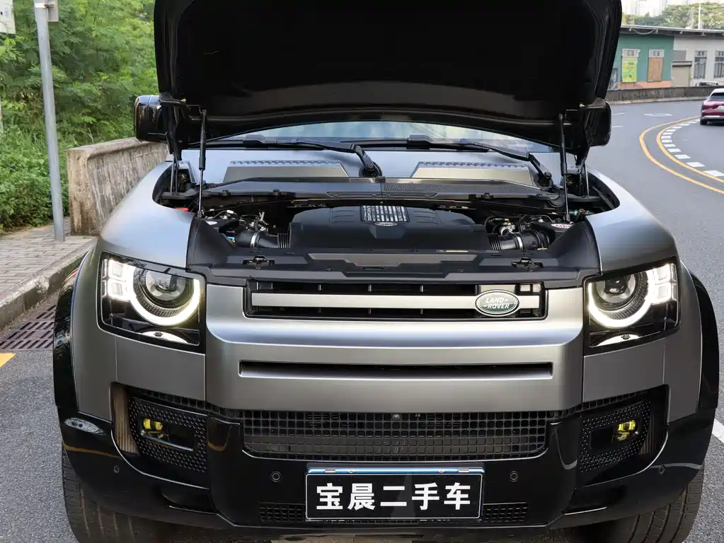 Land Rover Defender — миниатюра 8