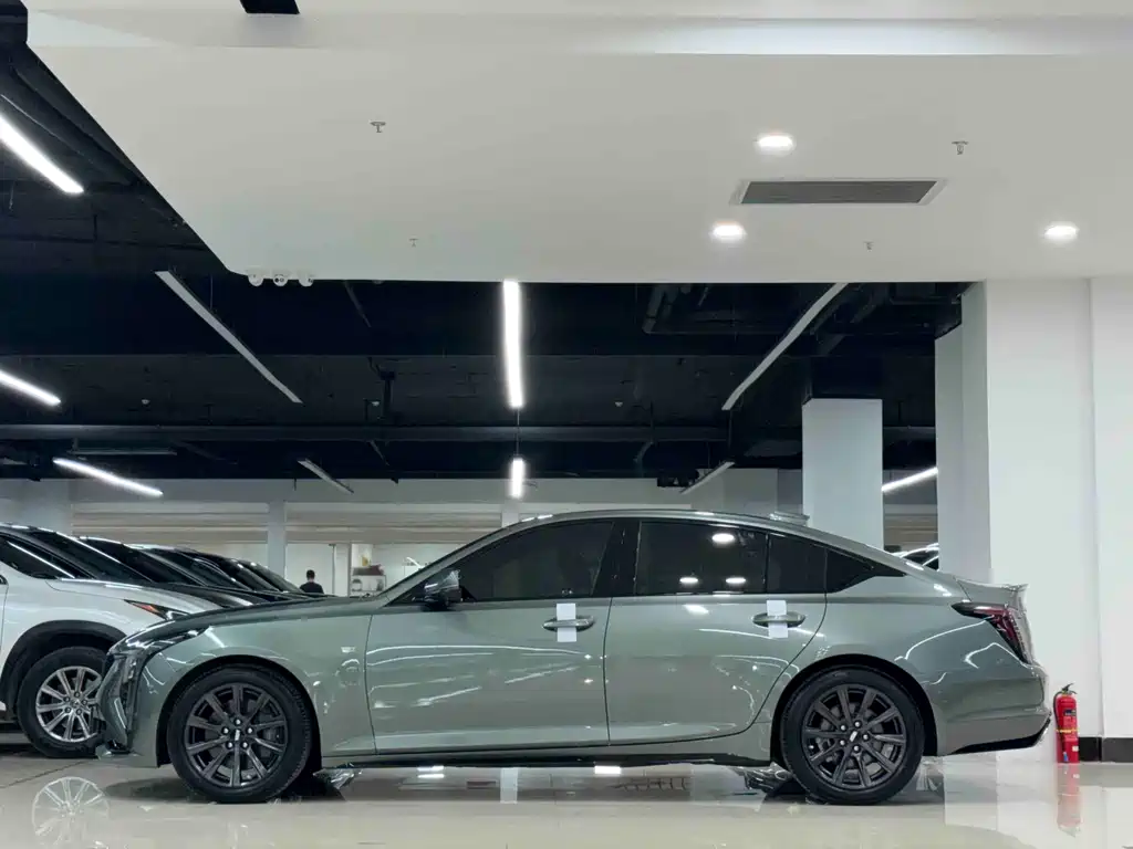 Cadillac CT5 — миниатюра 3