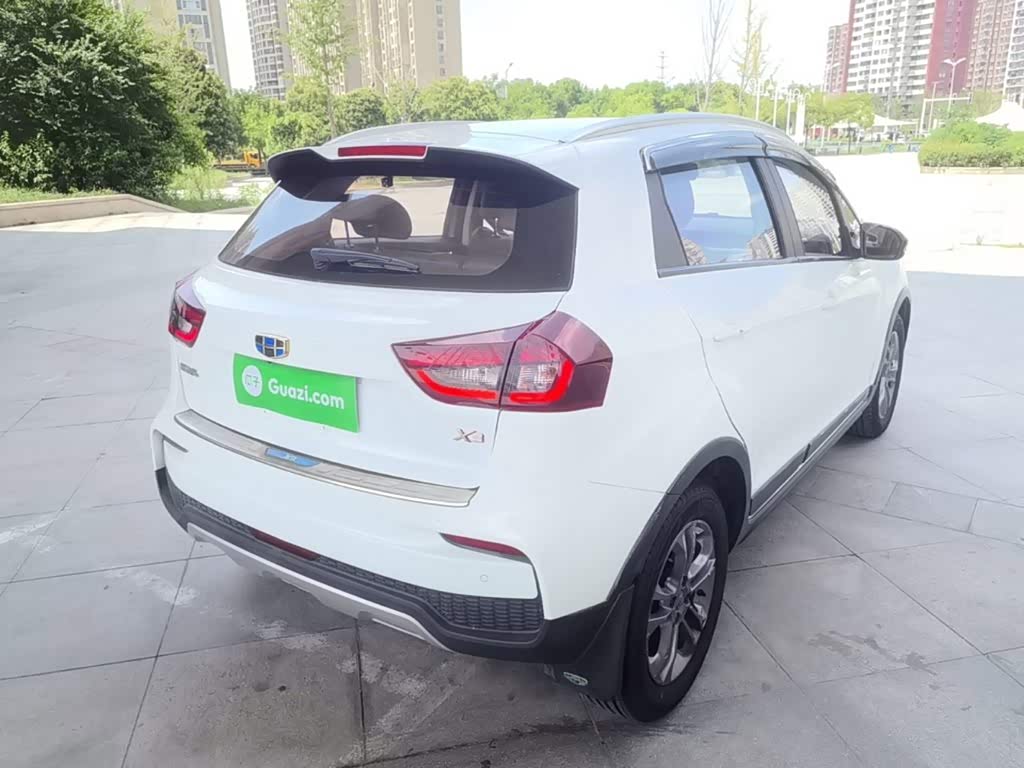 Geely Vision X3 1.5 л 2021 г. Белый, пробег 42600 км