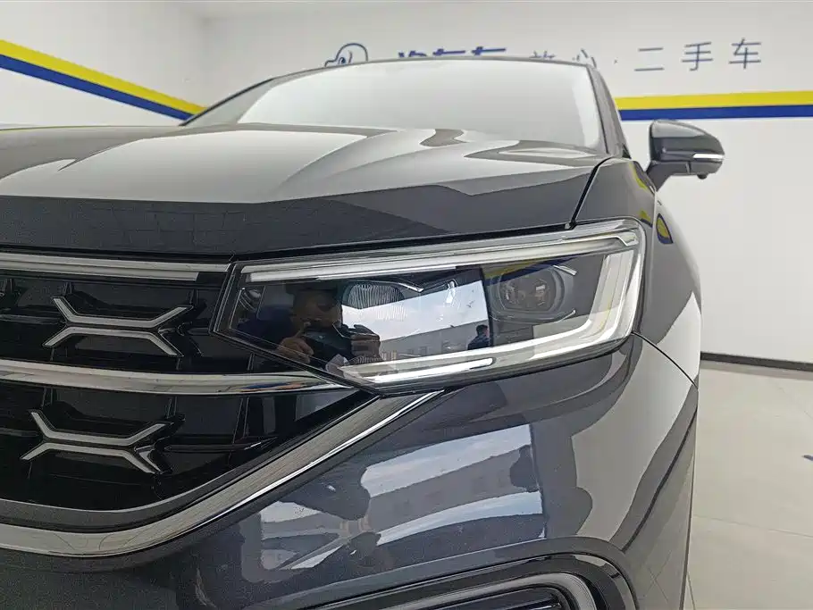 Volkswagen Tayron 2025 300TSI