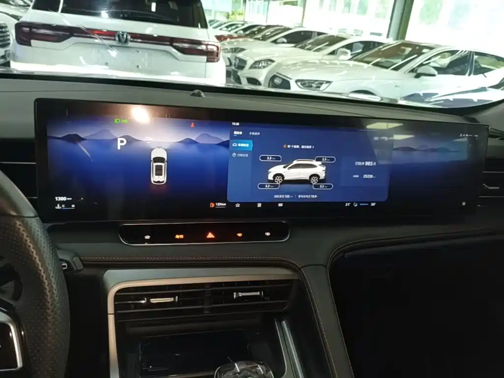 Roewe RX5 — миниатюра 13