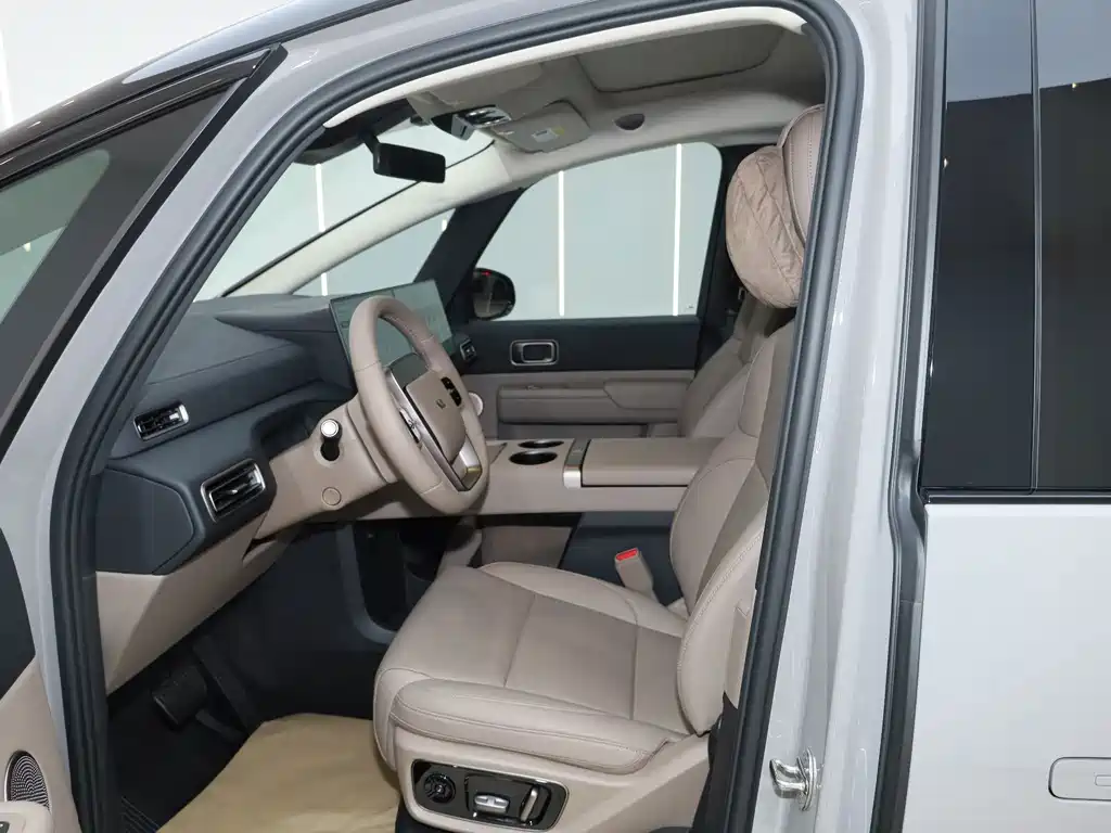 Li Auto Li MEGA — миниатюра 8