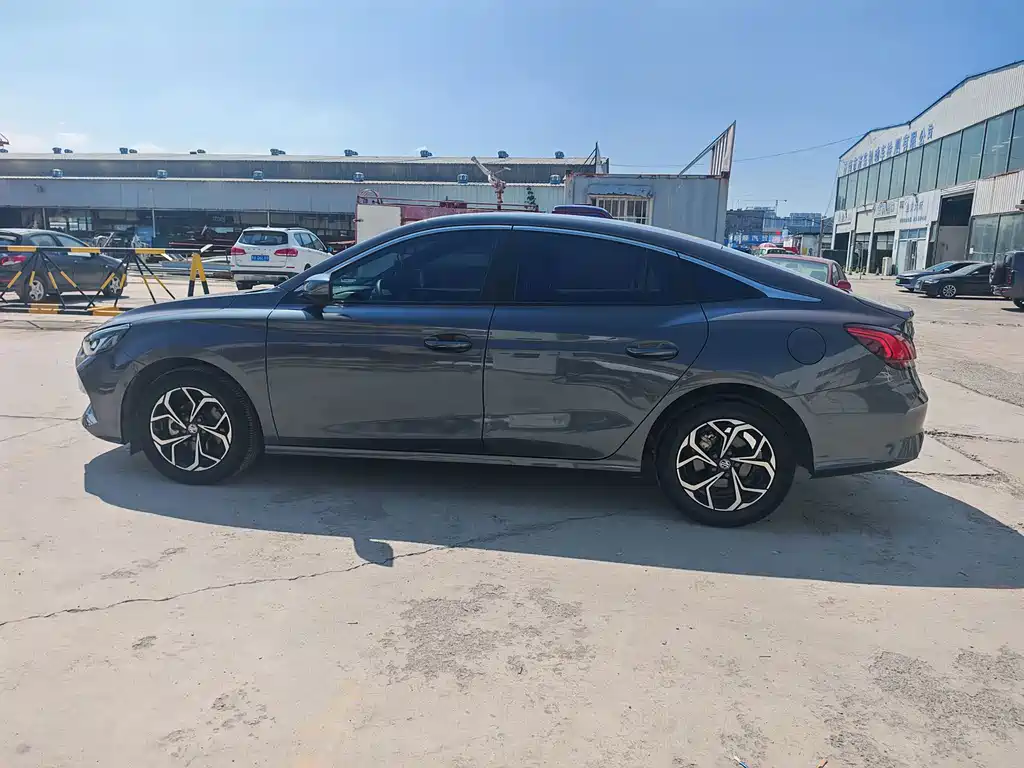 MG MG5 — миниатюра 7