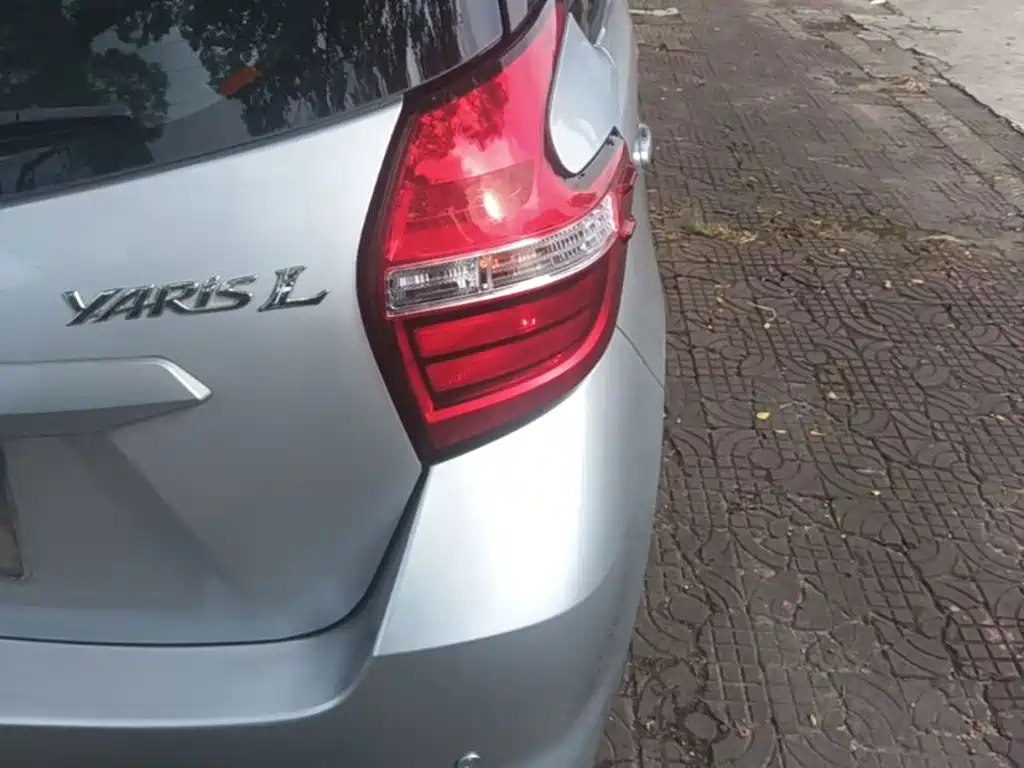 Toyota Yaris L — миниатюра 8