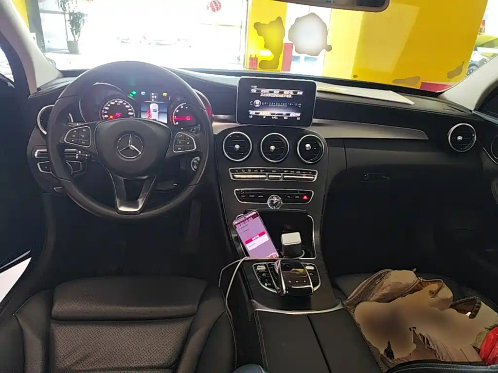 Mercedes-Benz C-Class — миниатюра 10