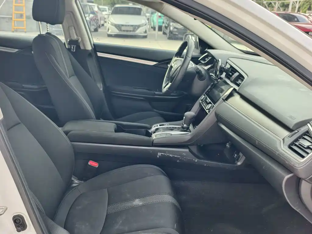 Honda Civic — миниатюра 8