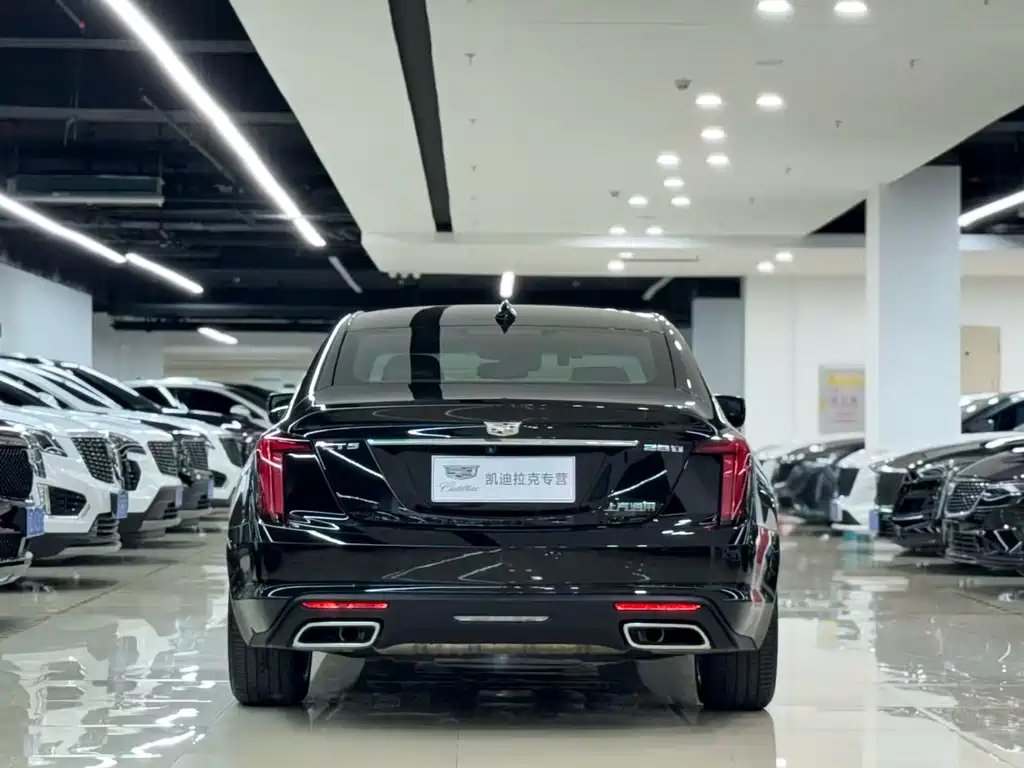 Cadillac CT5 — миниатюра 8