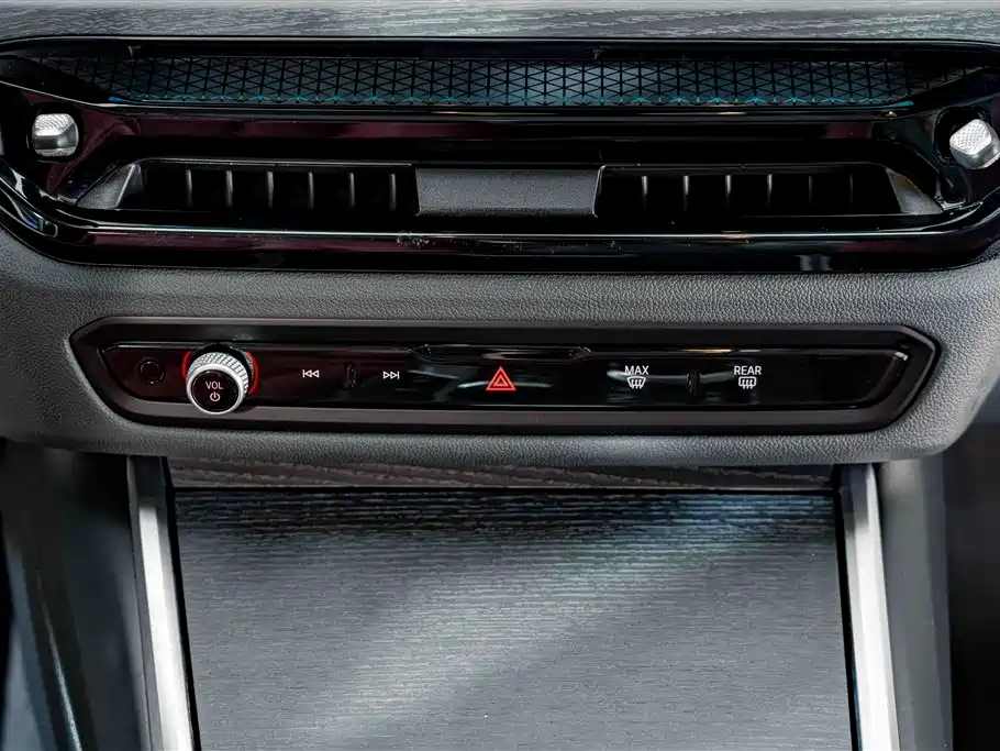 BMW 3 Series — миниатюра 11