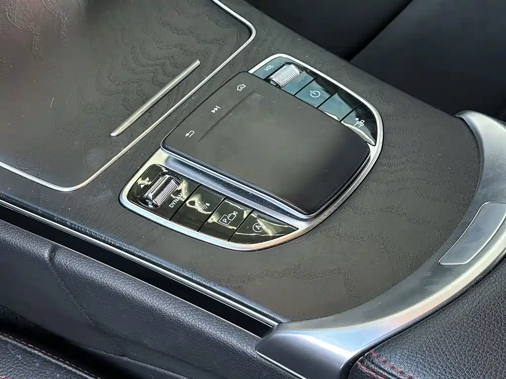 Mercedes-Benz C-Class (Import) — миниатюра 18
