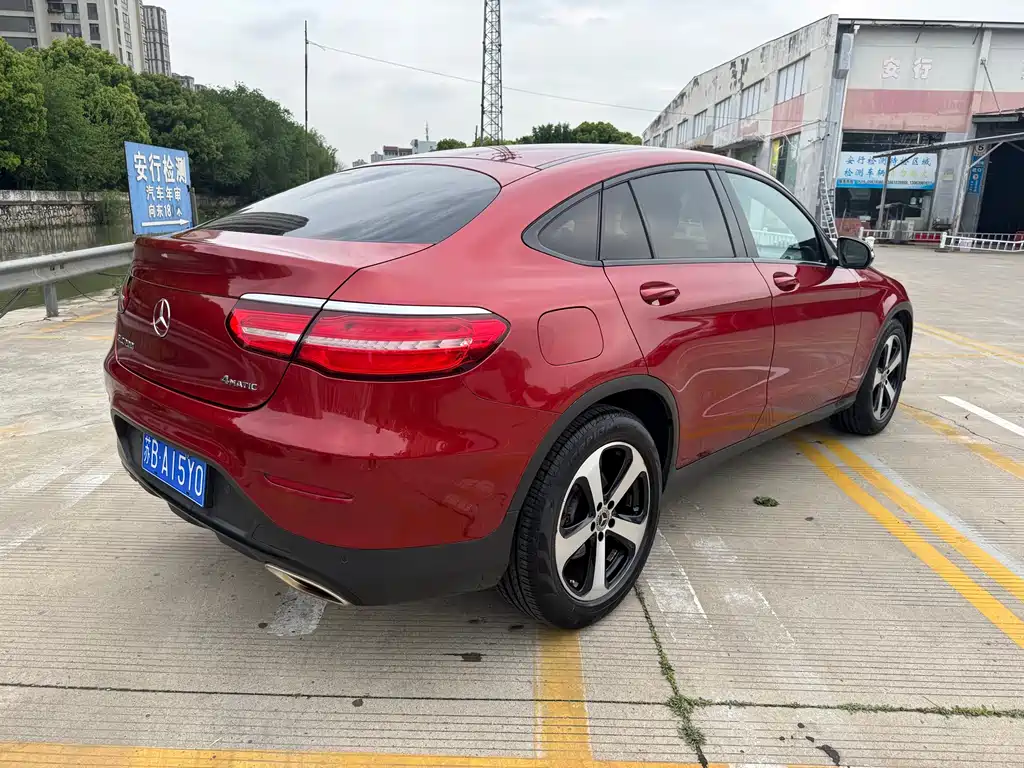 Mercedes-Benz GLC 2017 GLC 200 4MATIC SUV
