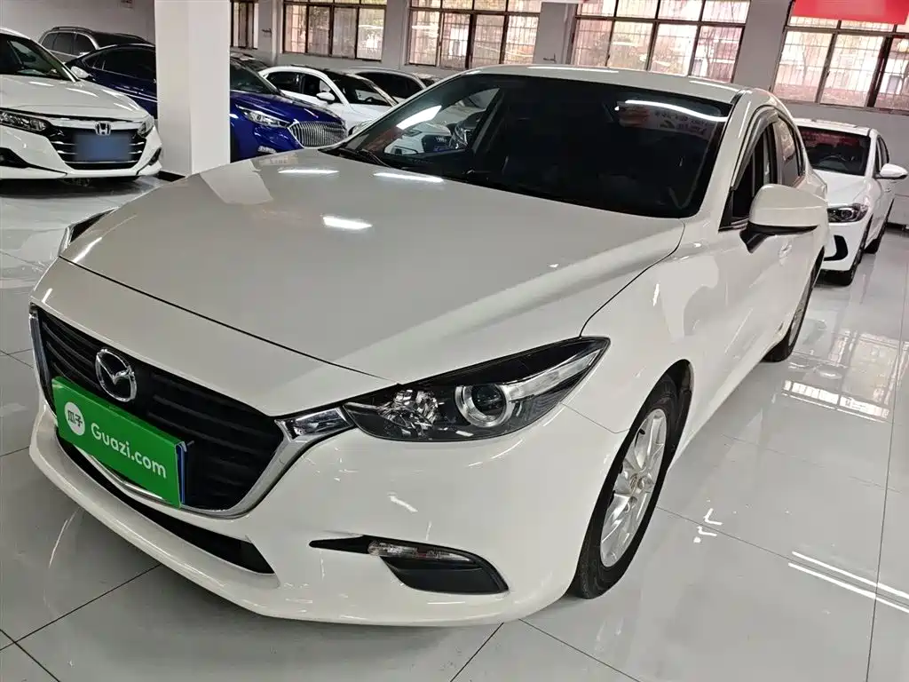 Mazda 3 Axela 2019
