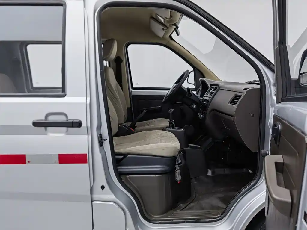 Wuling Rongguang S — миниатюра 23