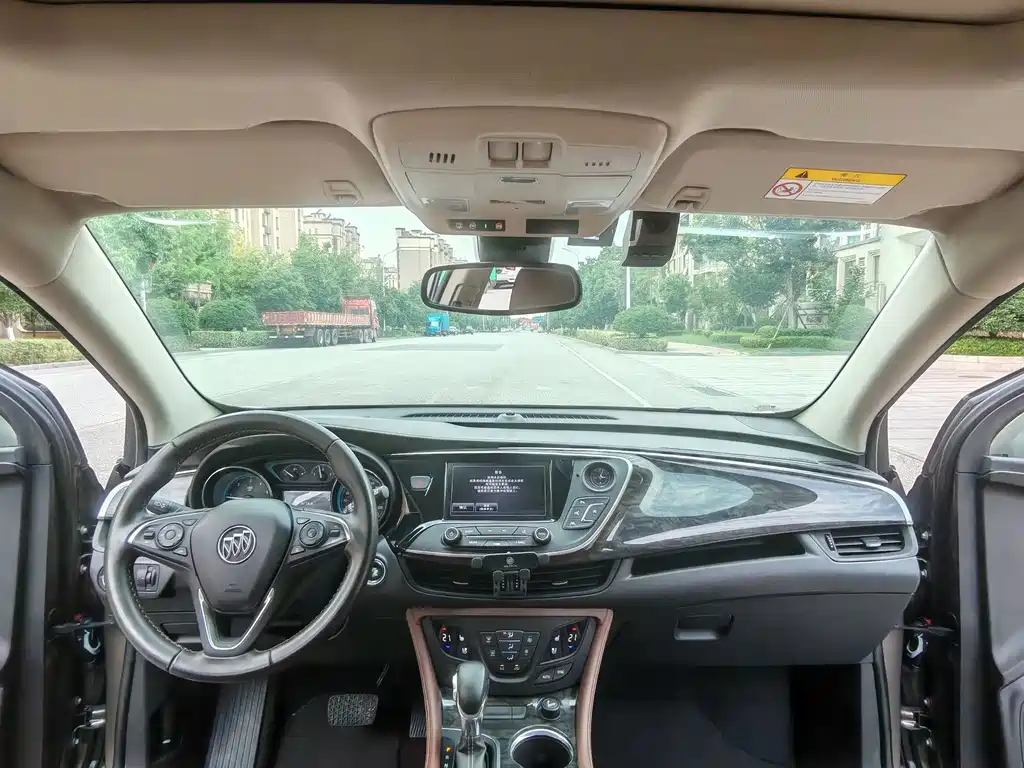 Buick Envision Plus — миниатюра 11