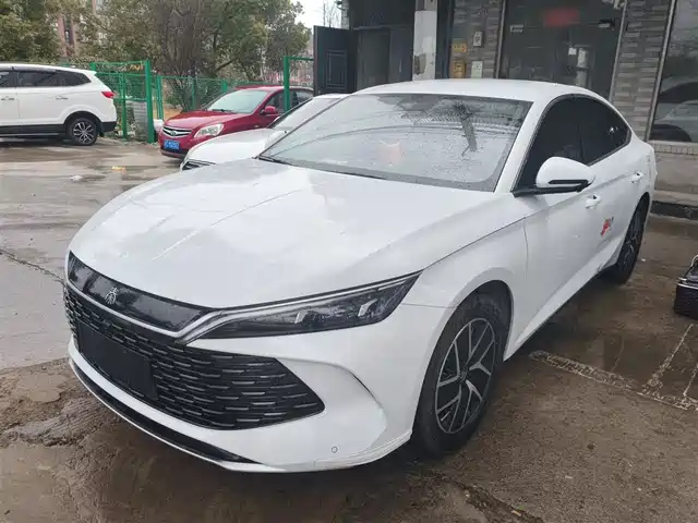 2025 BYD Qin