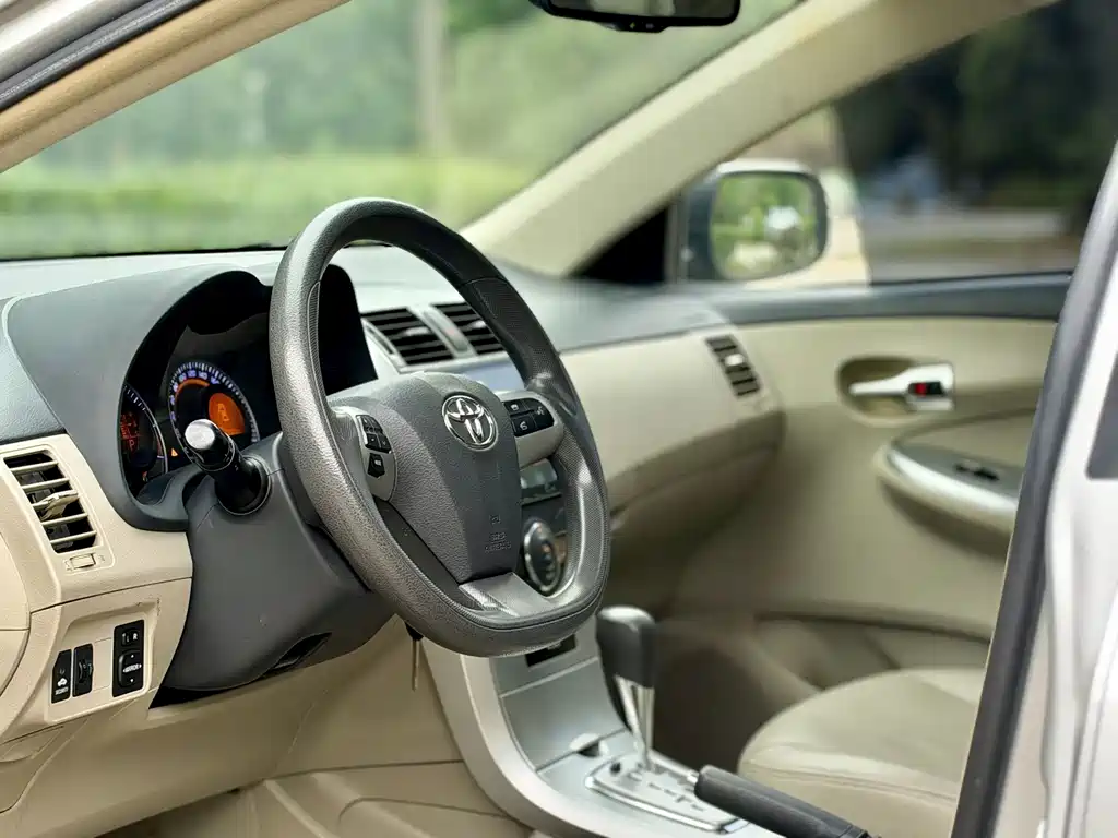 Toyota Corolla — миниатюра 10