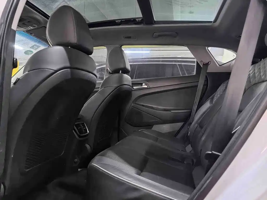 Hyundai Tucson — миниатюра 6