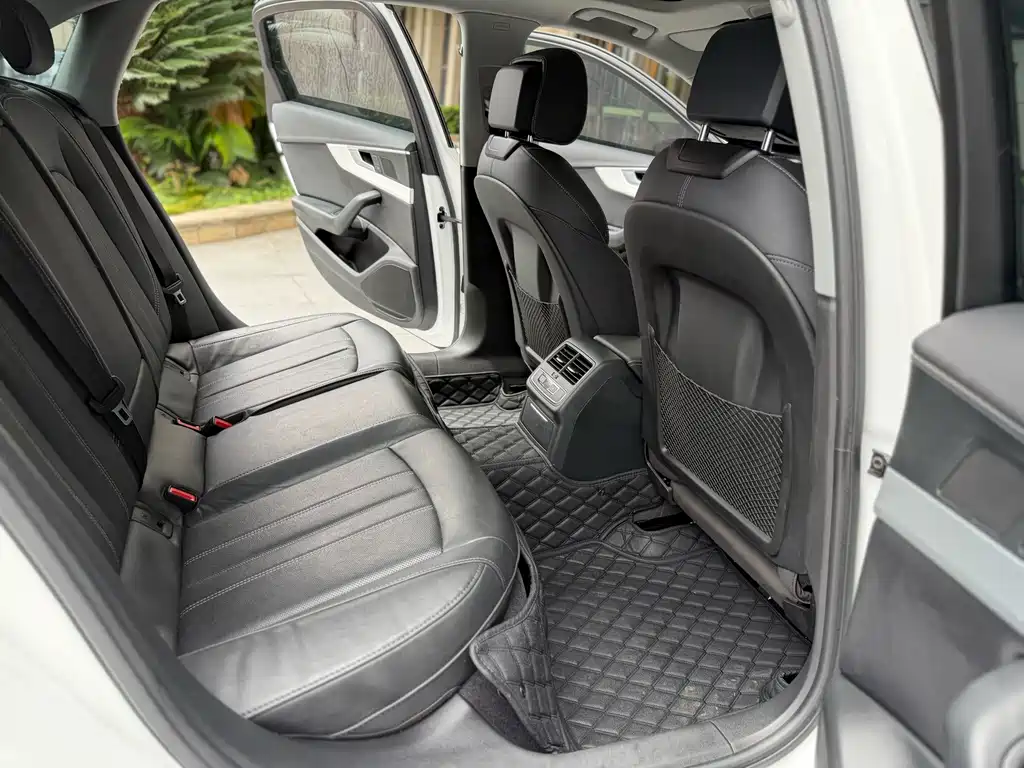 Audi A4L — миниатюра 7
