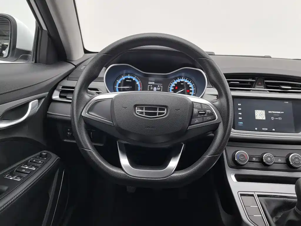 Geely Emgrand — миниатюра 11