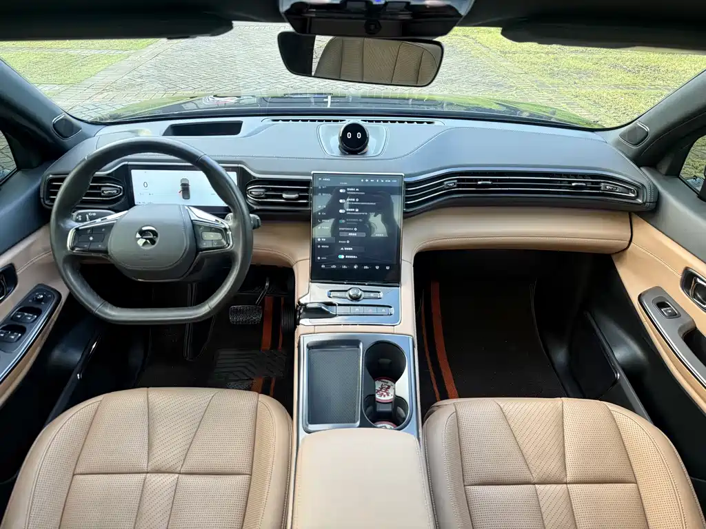 NIO ES8 — миниатюра 7