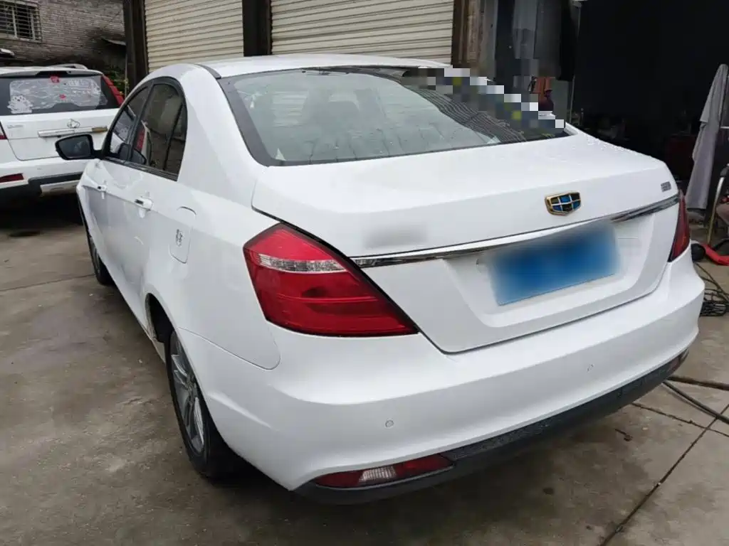 Geely Emgrand — миниатюра 5