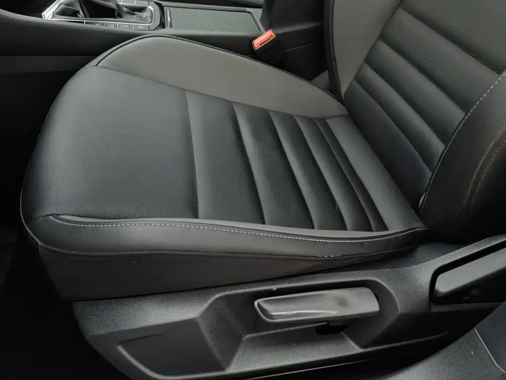 Volkswagen Sagitar — миниатюра 20