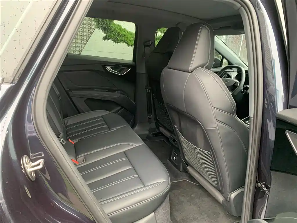 Audi Q4 e-tron 2024 40 e-tron