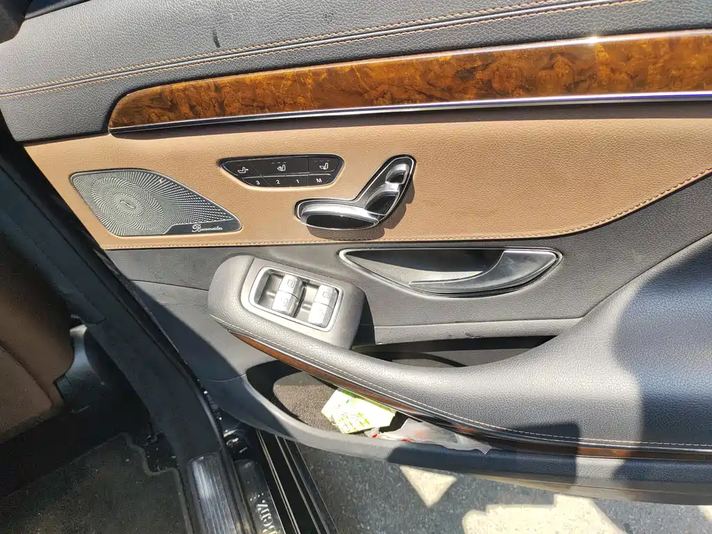 Mercedes-Benz S-Class — миниатюра 10