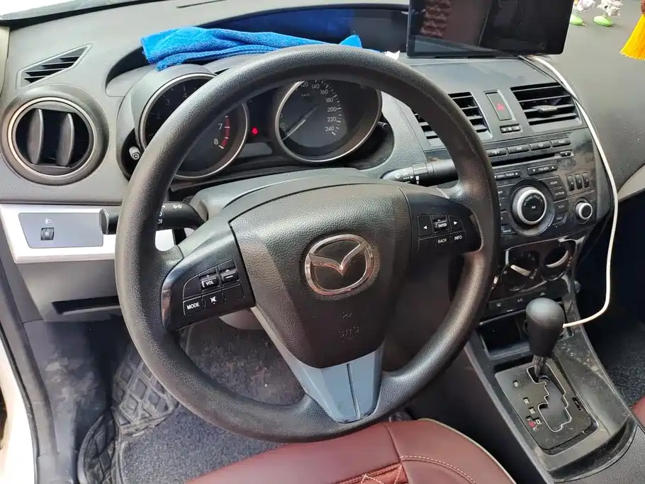Mazda 3 Xingcheng — миниатюра 15