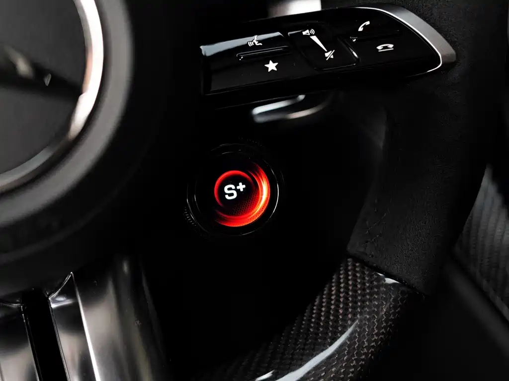 Mercedes-Benz AMG GT New Energy — миниатюра 22