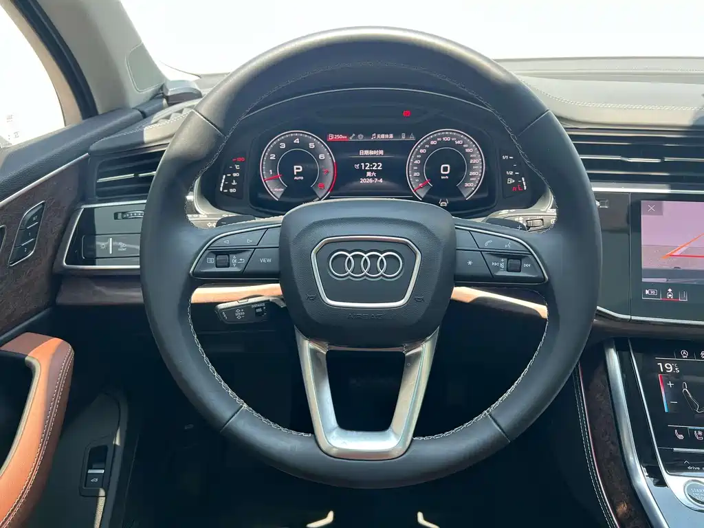 Audi Q7 2025 55 TFSI quattro S line Sport