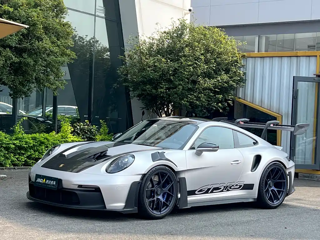 Porsche 911 2025