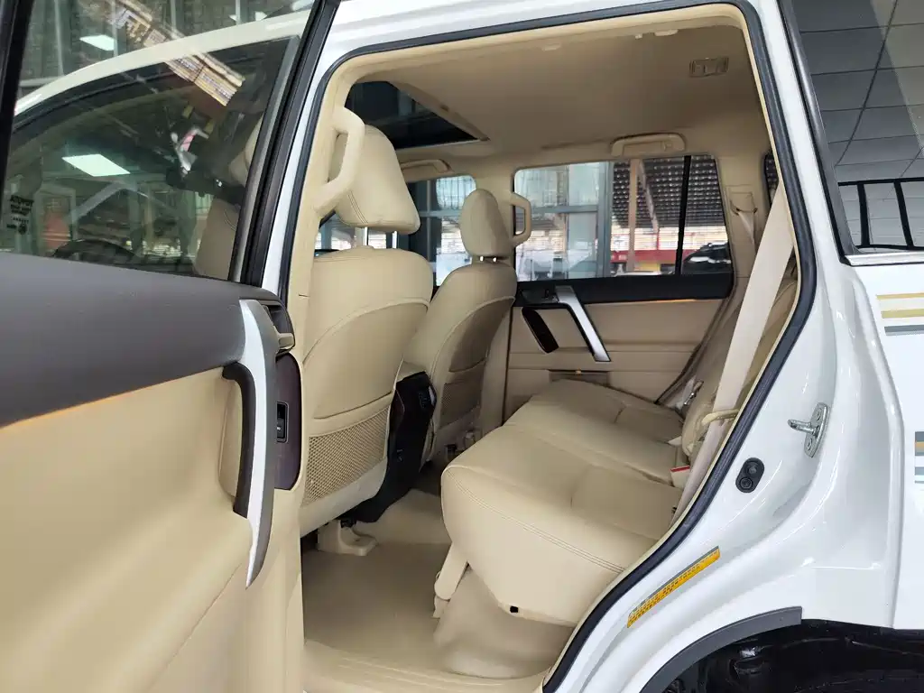 Toyota Land Cruiser Prado 2014 4.0L AT TX-L