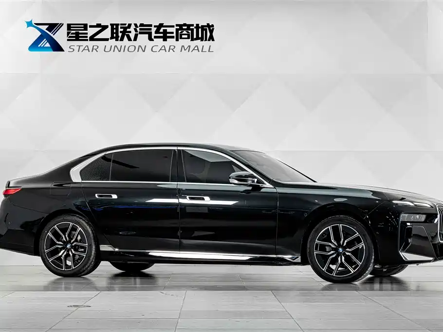 BMW 7 Series — миниатюра 5