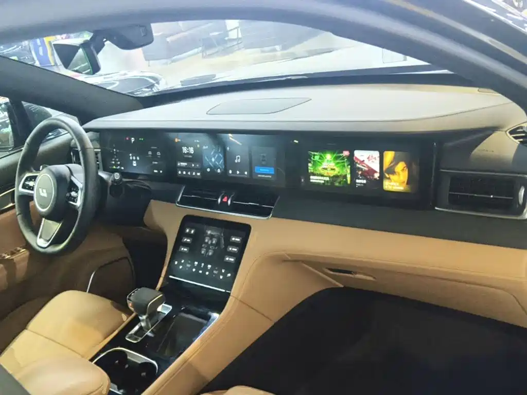Li Auto Li ONE — миниатюра 10