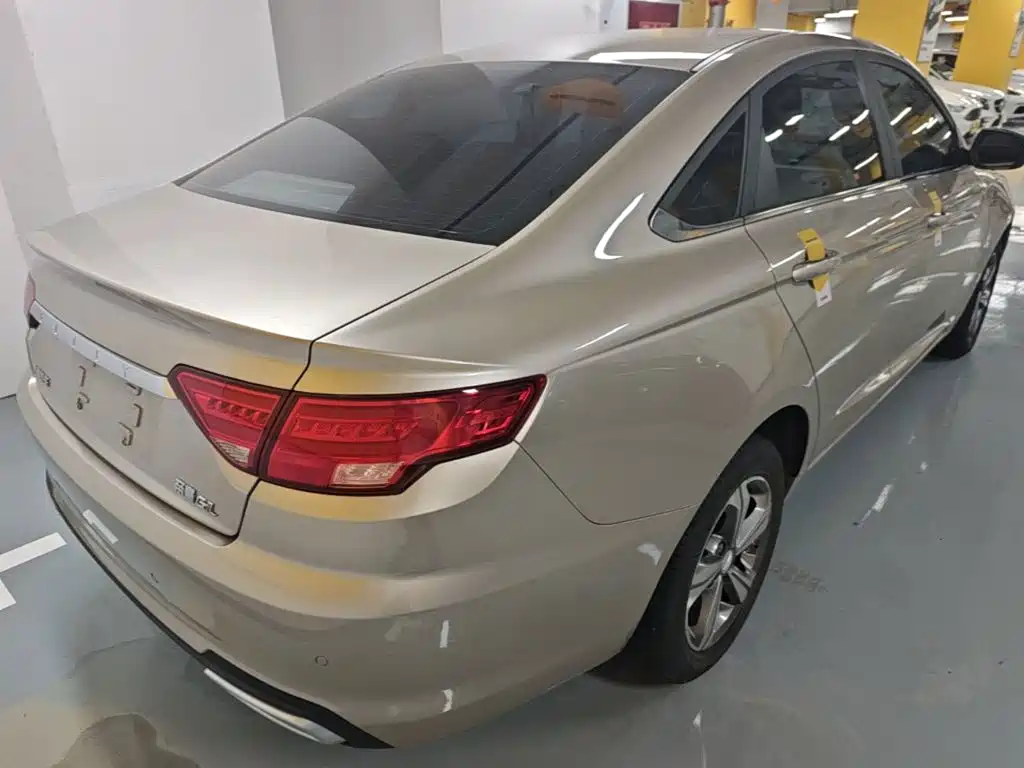Geely Emgrand GL — миниатюра 7