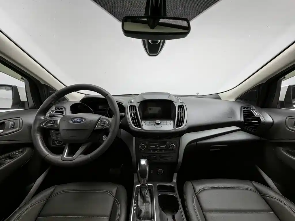 Ford Kuga — миниатюра 5